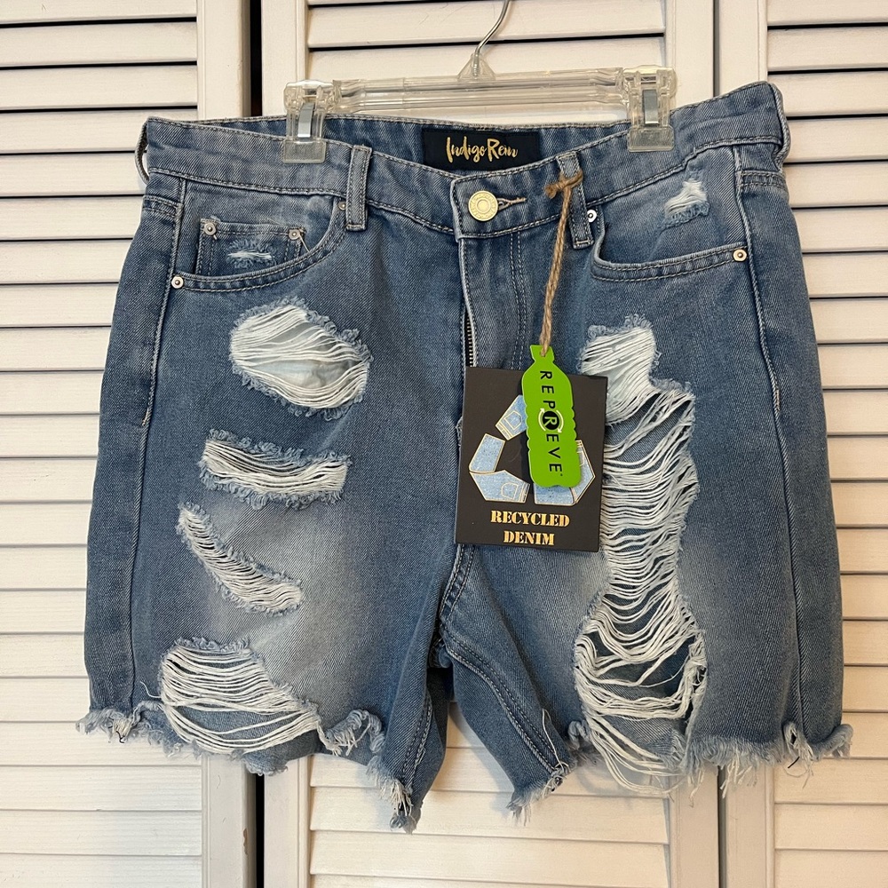 Indigo Rein Jean shorts!
